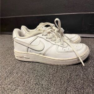 Nike White Low-Top Sneakers AIRFORCE 1